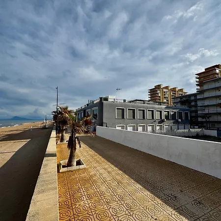 Hermoso Piso En La Playa ميرامار